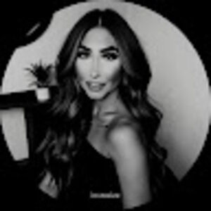 Meet your Posher, Knicole